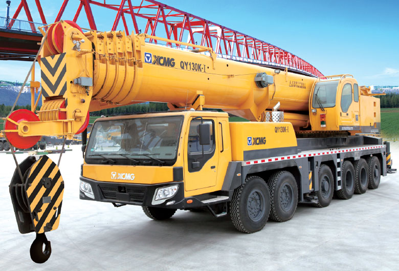 На фото наш автокран Автокран